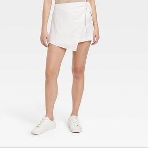 Brand new with tags size 14 white up new day  skort